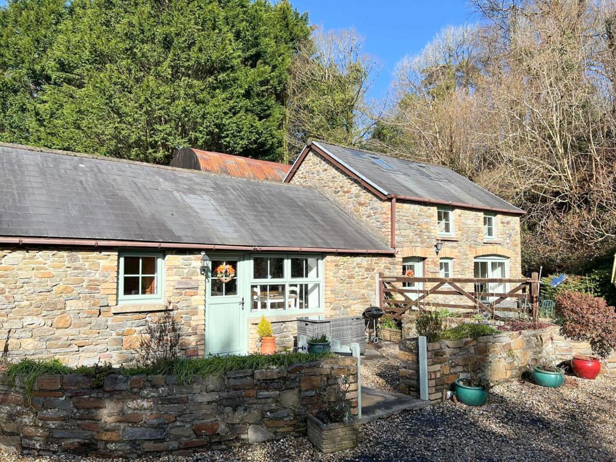 Ystabl Villa Llannon Exterior photo